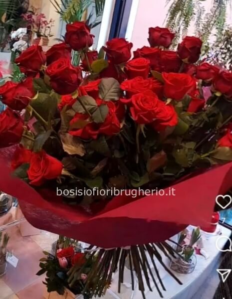 mazzo di rose a gambo medio (60cm)