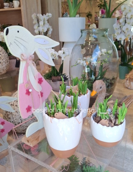 narciso in uovo grande di ceramica